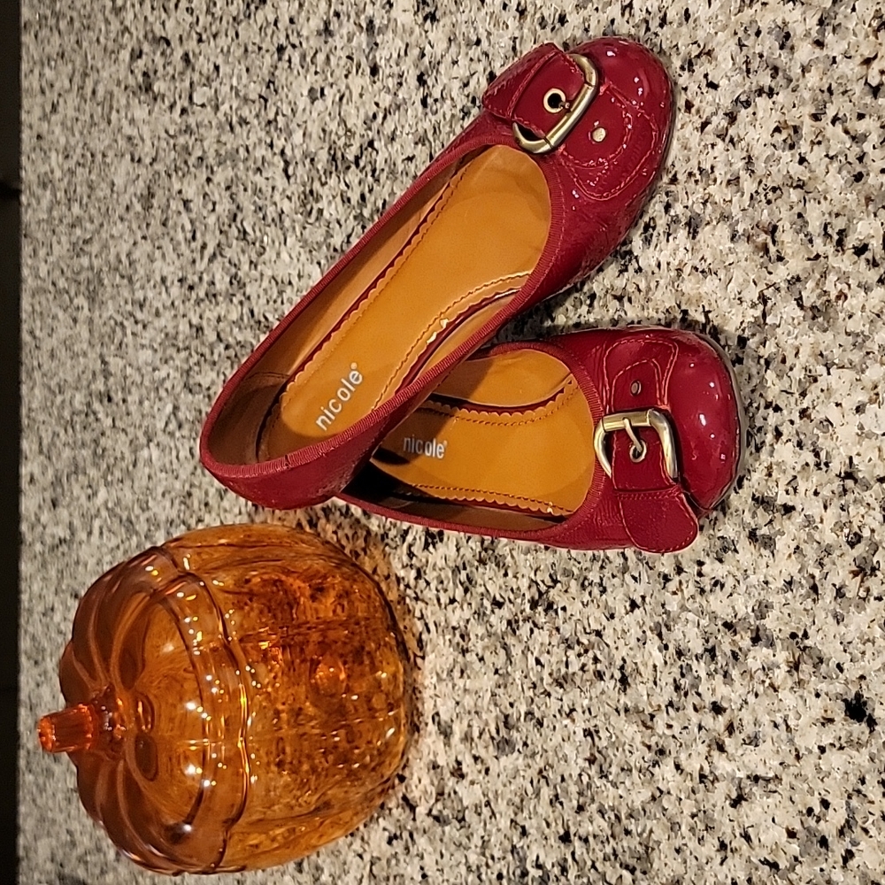 Nicole Red Patent Leather Shoes Size 8 M